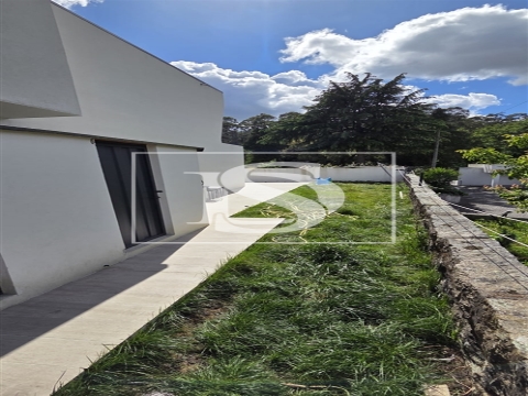 Moradia Geminada T3